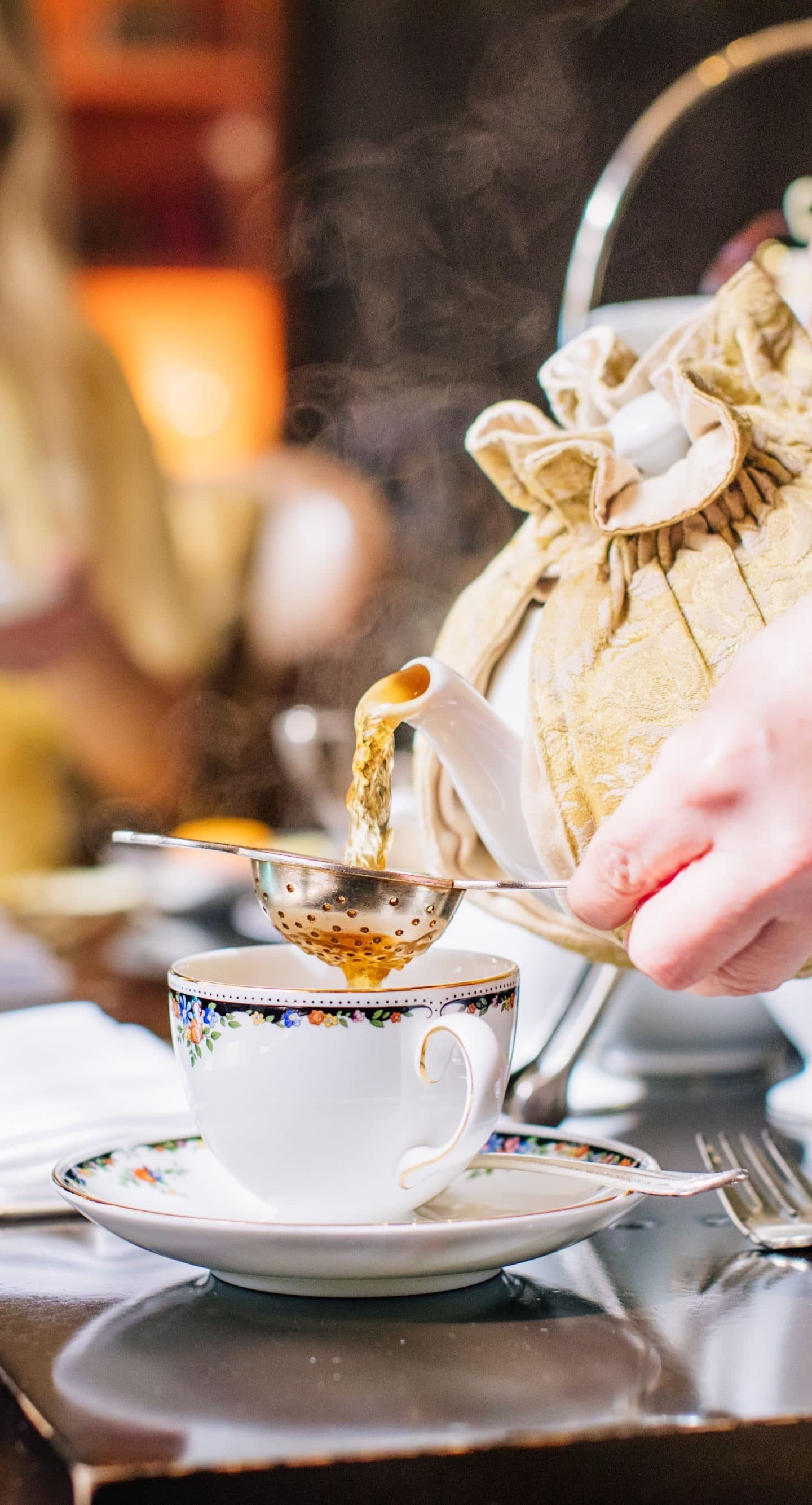 The Grand Tea Lounge at The Houston Grand Hotel, Houston