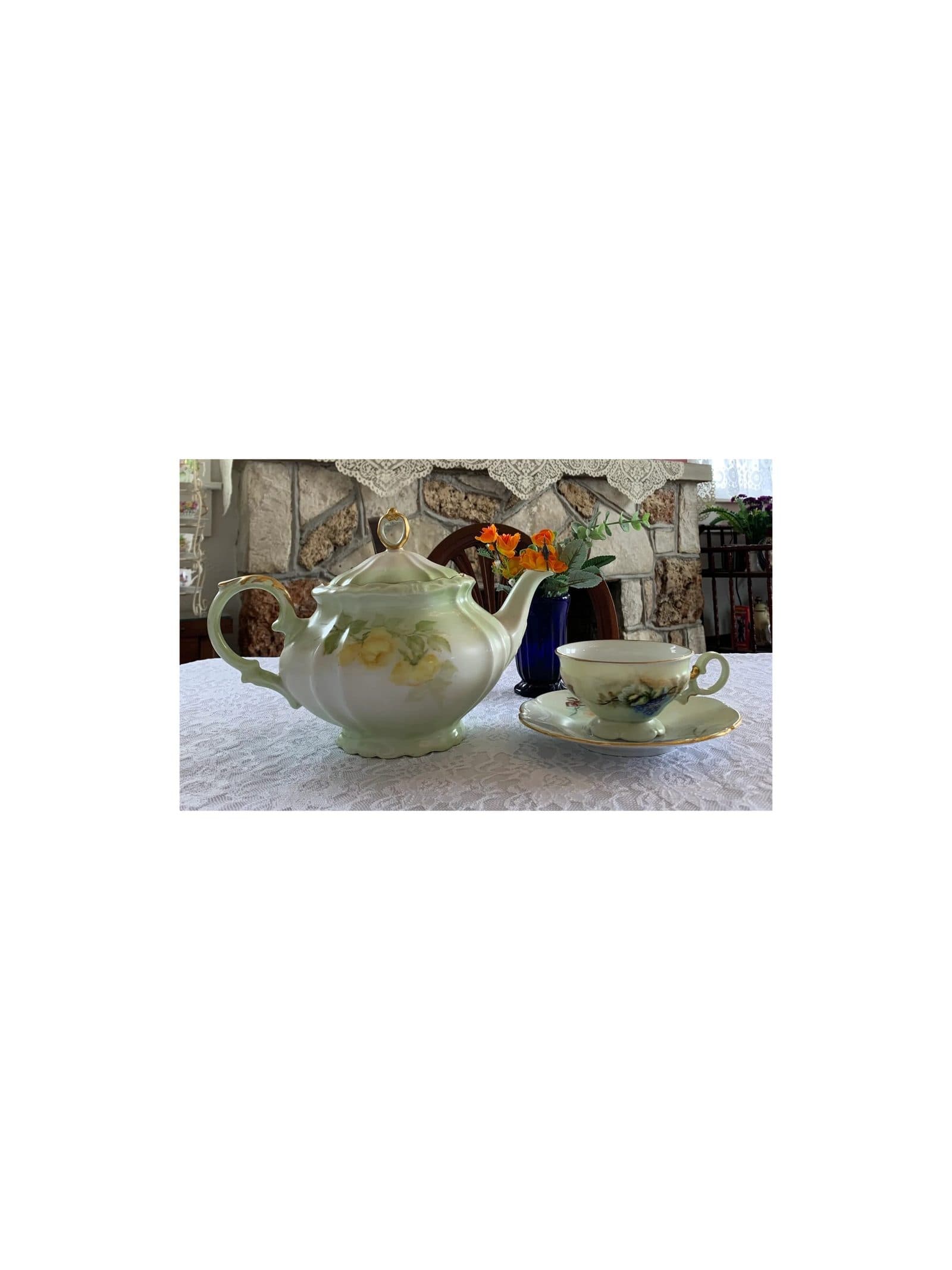 The Fancy Finch Tea Cottage, Ingram